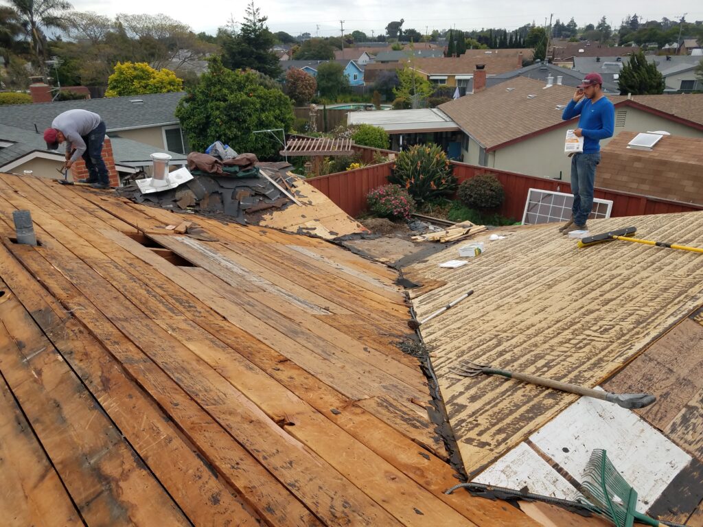 Men installing a new roof from Cal Sun Energy