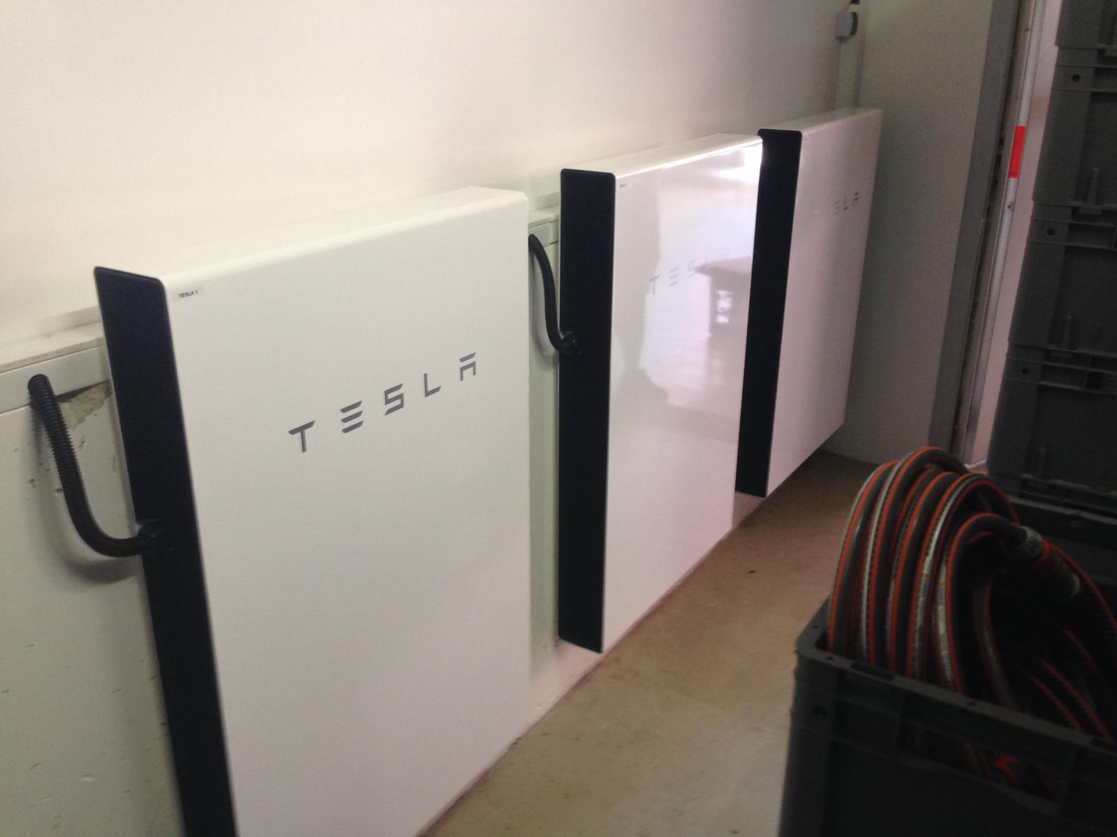 Tesla Battery storage by Sun Energy